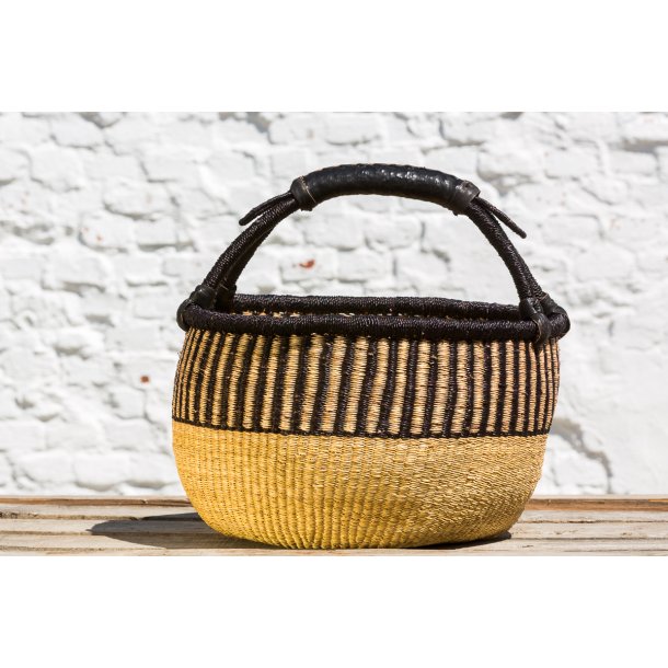 Bolga kurv fra Ghana - Natur med sorte striber