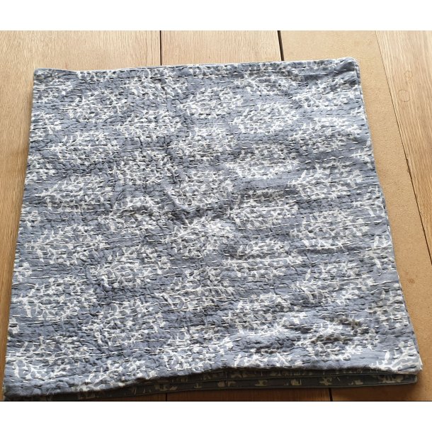 Kantha quilt pude 40x40 cm