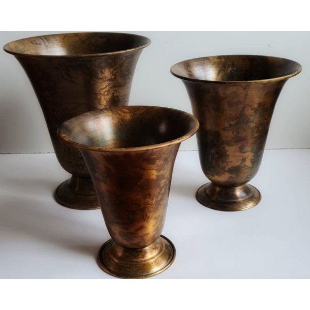 Pokaler i patineret metal - st  3