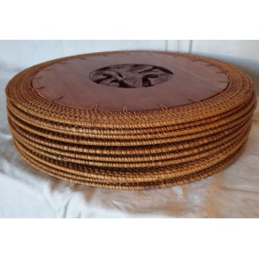 Balinesisk Dkkeserviet i tr 