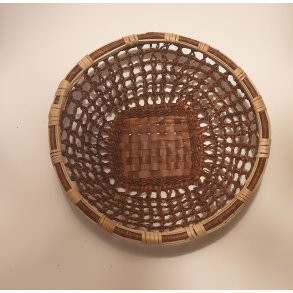 Snackkurv - lille hklet kurv fra Zimbabwe i brun