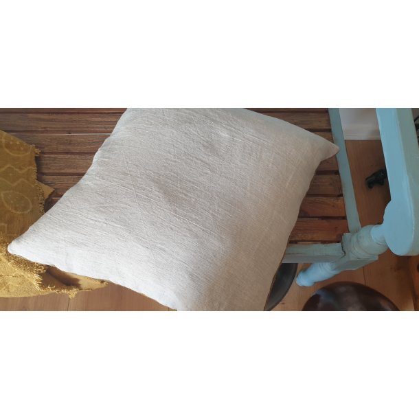 Sennepsfarvet Bogolan pude 50x50 cm