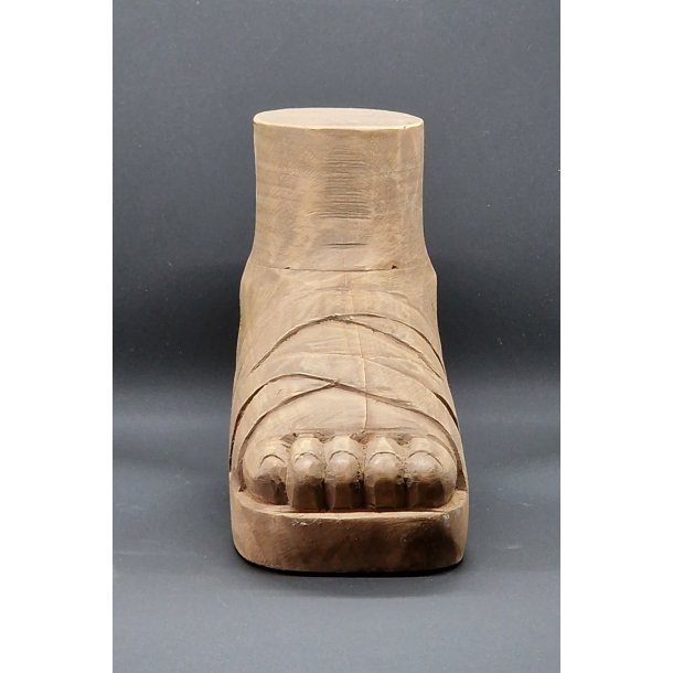 Udsk�ret fod i tr�