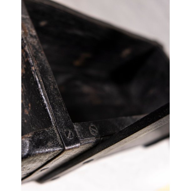 HYLDE LAVET AF 2 ENKELTE MURSTENSFORME - SORT FINISH 