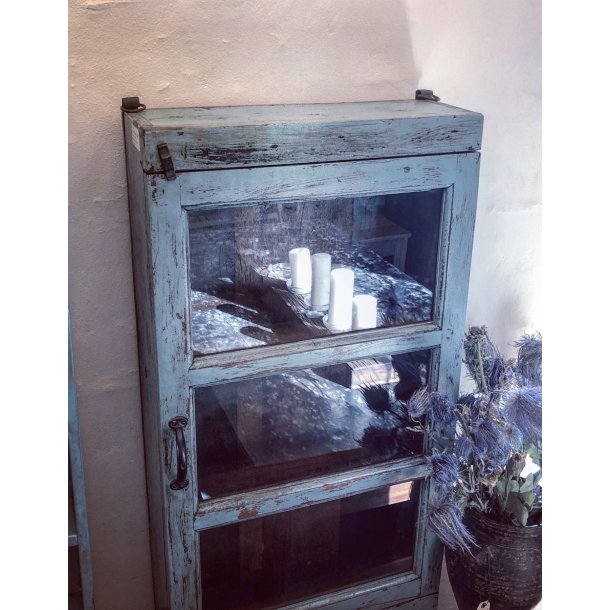 Sjls Nordic FLOT TRSKAB I BLT MED HYLDER