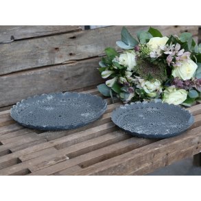 St af 2 fad med hulmnster 