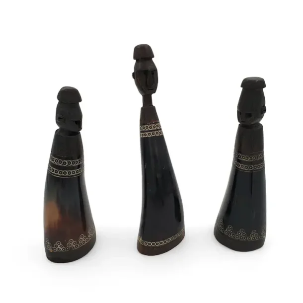 Dekorativ stamme figur udskret af bffelhorn - Small