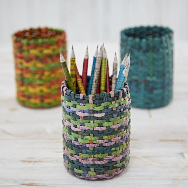 Blyantsholder i flettet genbrugspapir