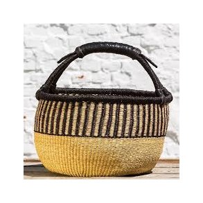 Bolga Kurve fra Ghana - natur med striber